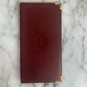 INTERNATIONAL WALLET WITH GUSSETS, MUST DE CARTIER